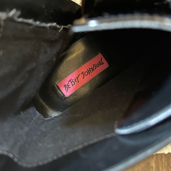 Betsey Johnson Dexter Black Patent Fashion Combat Boot 9.5 - Picture 15 of 15